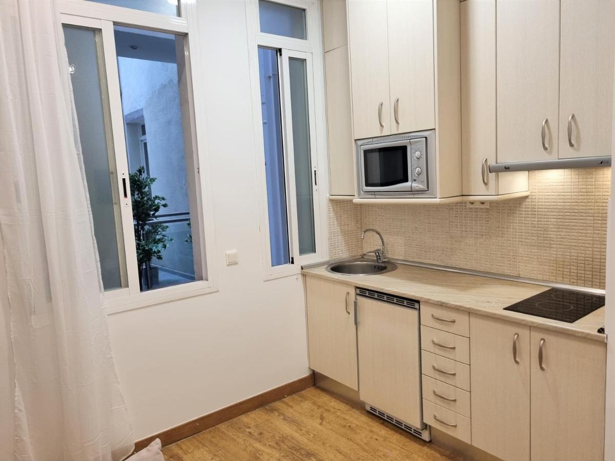 Apartamentos San Andres Madrid Kültér fotó