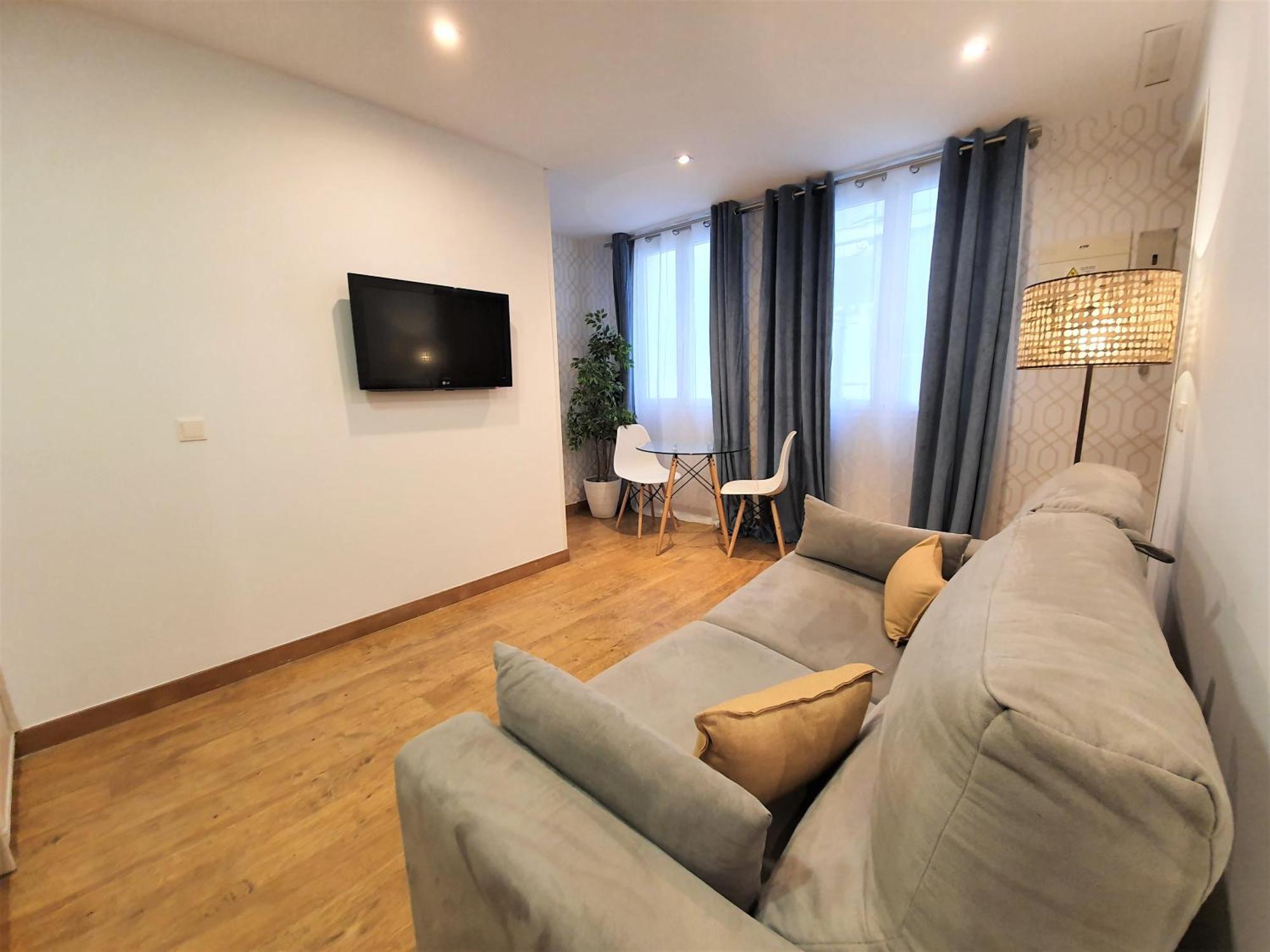 Apartamentos San Andres Madrid Kültér fotó